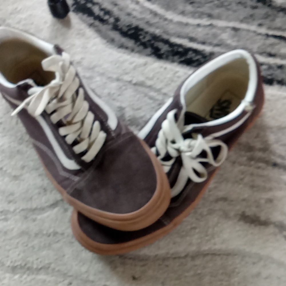 VANS - Picture 3 of 3